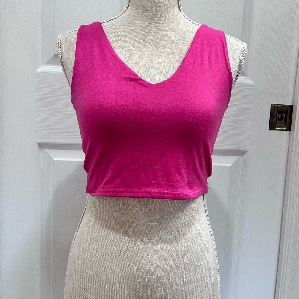 NWOT Pink Tank Crop Top size XS - Picture 2 of 5